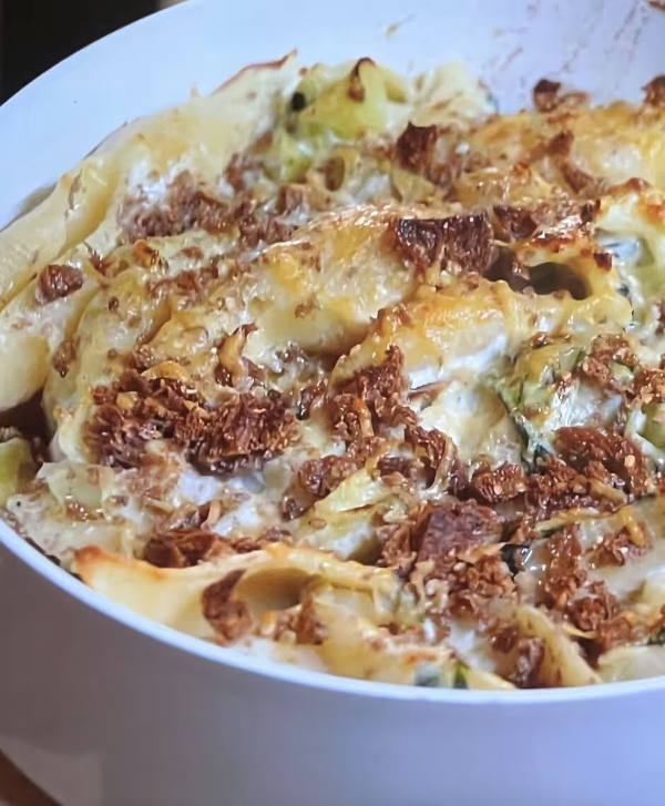 Mary Berry’s simple bolognese pasta bake